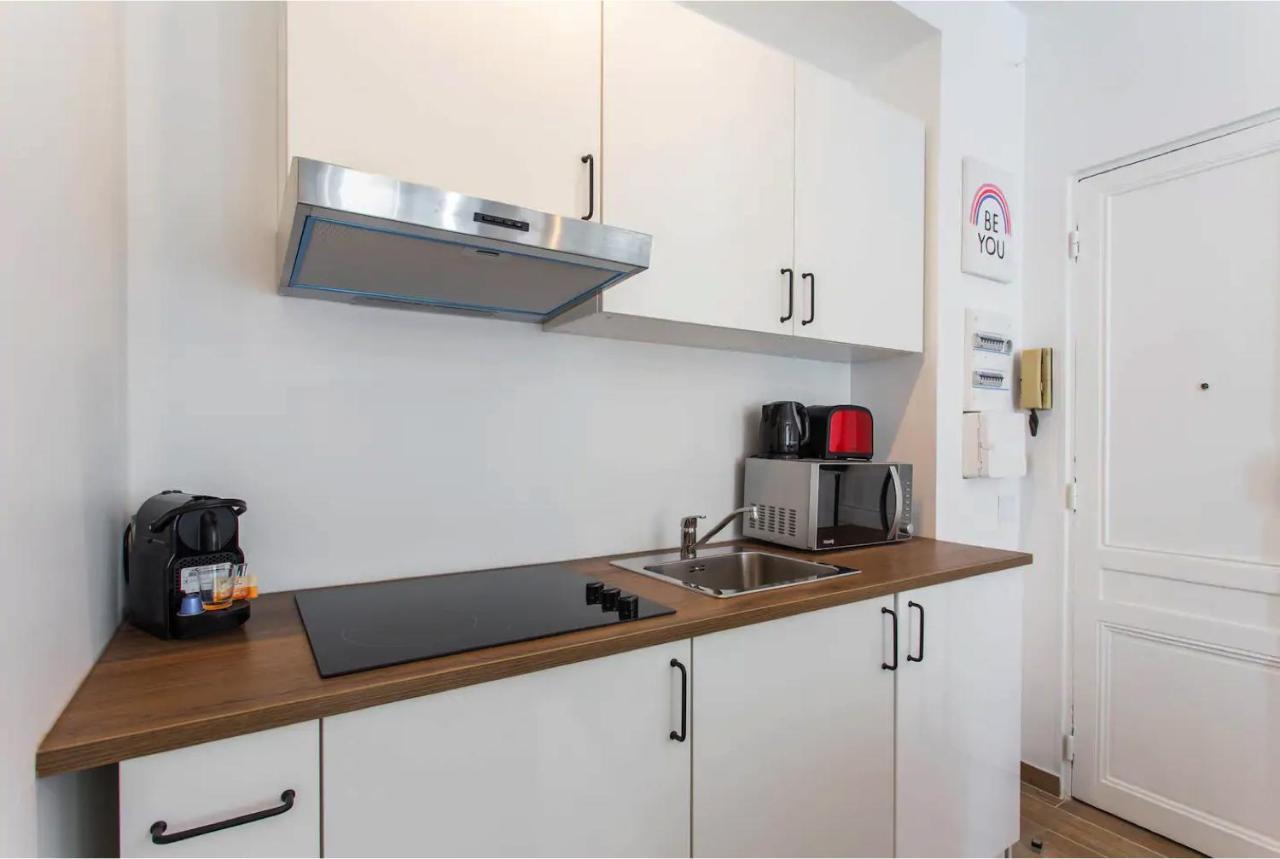 파리 Cmg Place De Clichy - Metro Europe 아파트 외부 사진
